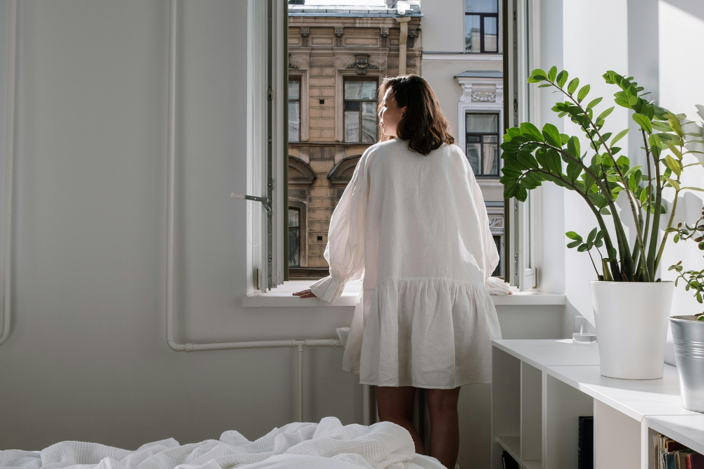 Wellbeing & Eatwell Cover Image 1001x667 fresh air indoors