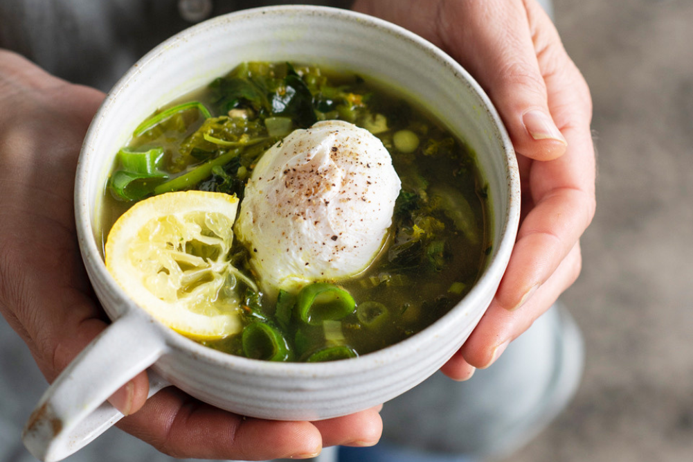 Simple Cleansing Green Breakfast Broth